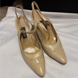 Bally Beige Patent Leather Heels